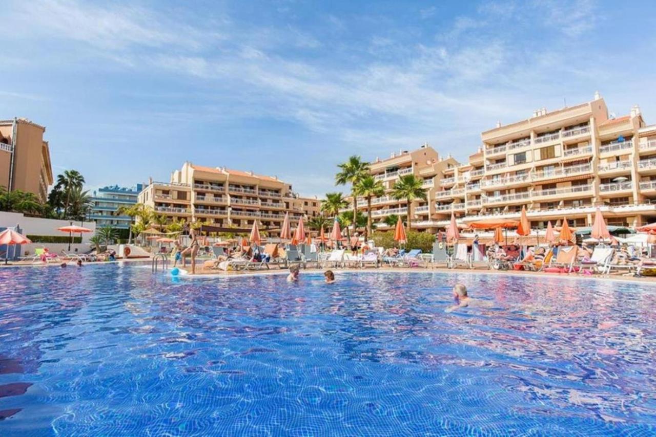 Two Bedroom Apartment In Beachfront Complex With Pool In Playa De Las Americas. מראה חיצוני תמונה